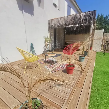 D'aqui, Cosy, Piscine, Jacuzzi فيلة