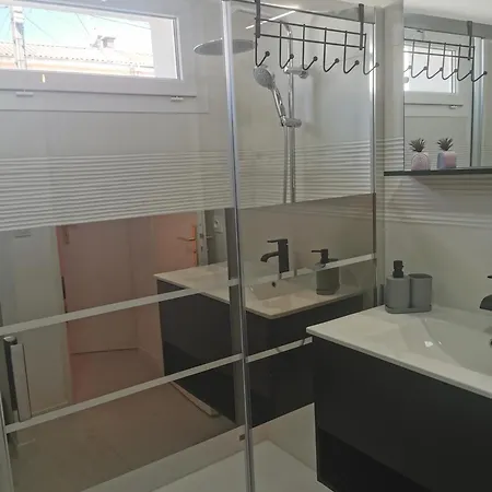 D'aqui, Cosy, Piscine, Jacuzzi * Beziers