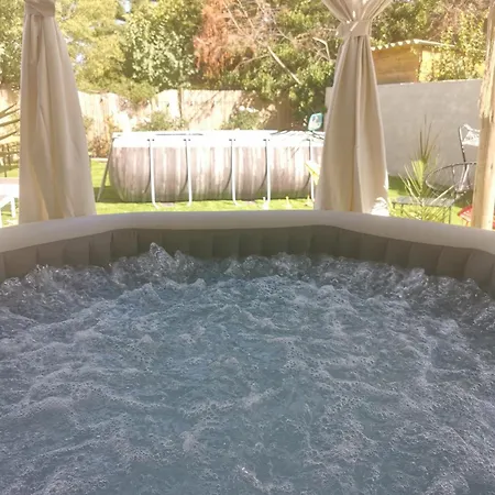 D'aqui, Cosy, Piscine, Jacuzzi *