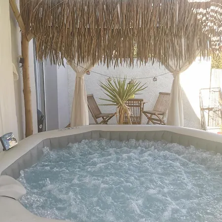 D'aqui, Cosy, Piscine, Jacuzzi *